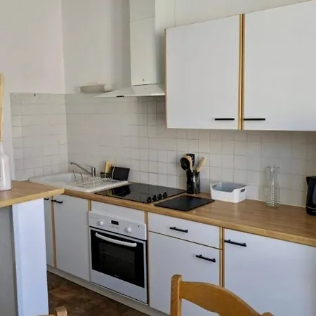 Bright T2 - Close To Downtown Apartmán *